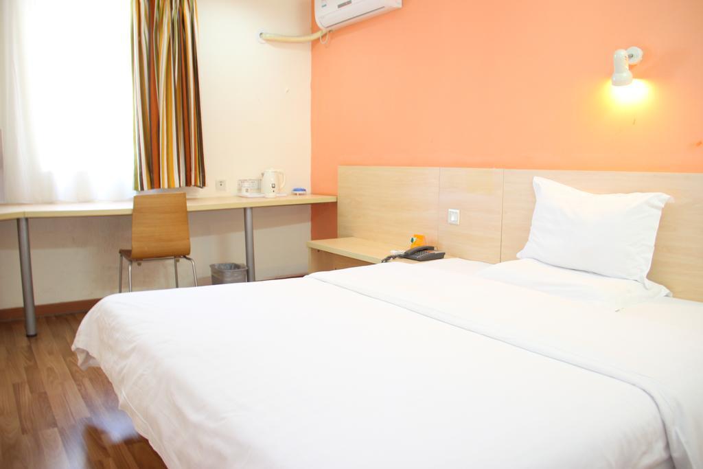 7Days Premium Guangzhou Tianhe Shipaiqiao Hotel Стая снимка