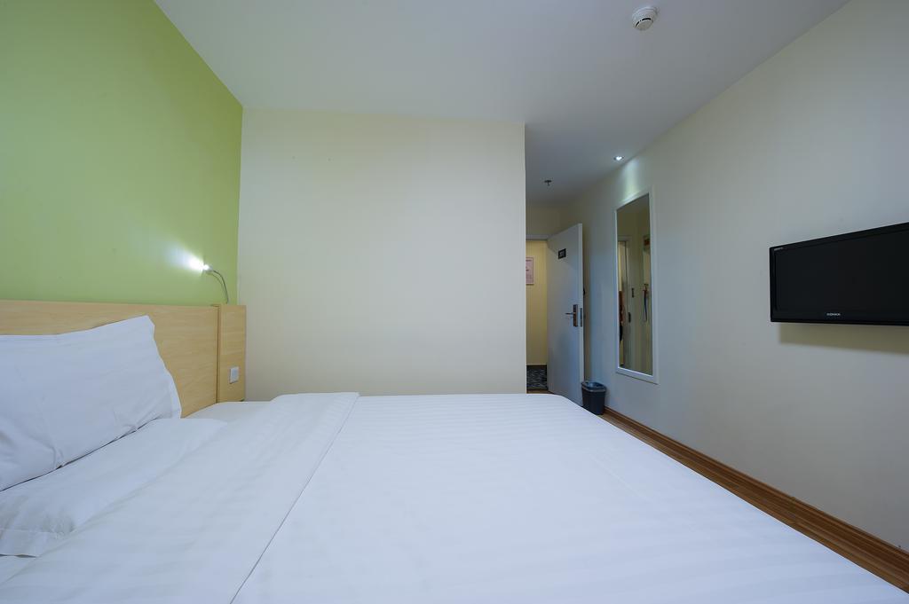 7Days Premium Guangzhou Tianhe Shipaiqiao Hotel Стая снимка
